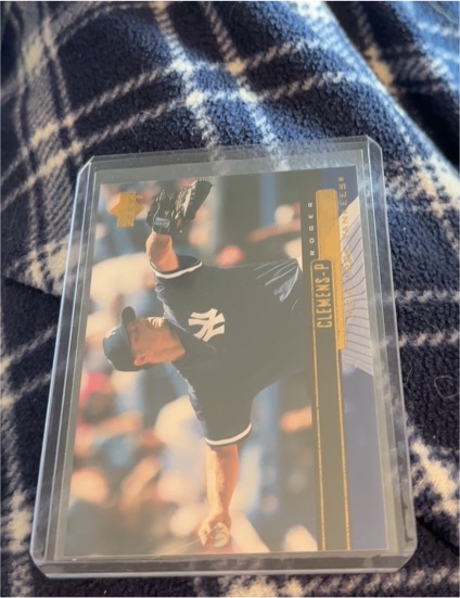 2000 Upper Deck #443 Roger Clemens — front