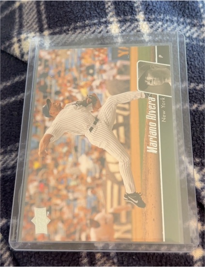 2010 Upper Deck #350 Mariano Rivera — front