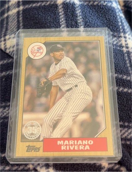 2022 Topps Update Series #87TBU-42 Mariano Rivera — front