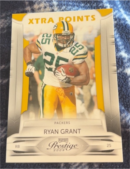 2009 Playoff Prestige #37 Ryan Grant — front