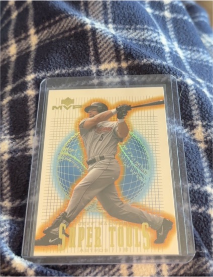 2001 Upper Deck MVP Super Tools #ST7 Derek Jeter — front
