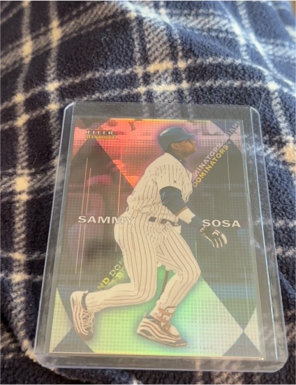 2000 Fleer Mystique Diamond Dominators #5DD Sammy Sosa — front