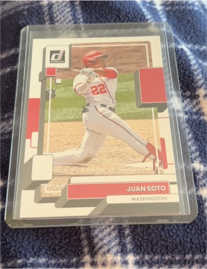 2022 Donruss #225 Juan Soto — front