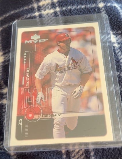 1999 Upper Deck MVP #220 Mark McGwire — front