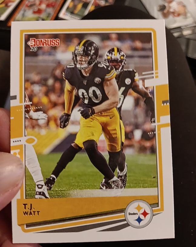 2020 Donruss #220 T.J. Watt — front