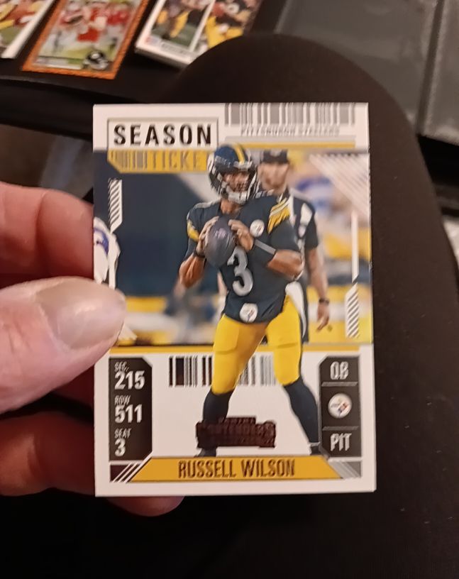 2024 Panini Contenders Season Ticket #82 Russell Wilson — front