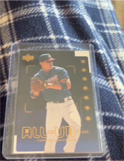 2000 Upper Deck #525 Chipper Jones — front