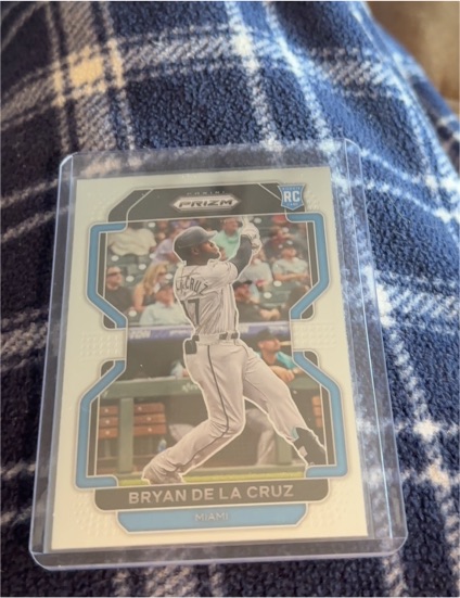 2022 Panini Prizm #11 Bryan De La Cruz — front