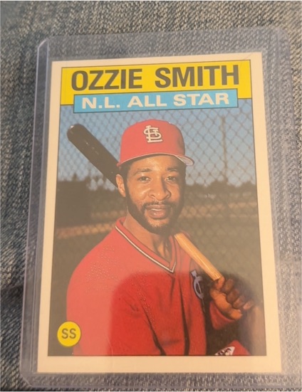 1986 Topps #704 Ozzie Smith N.L. All Star — front