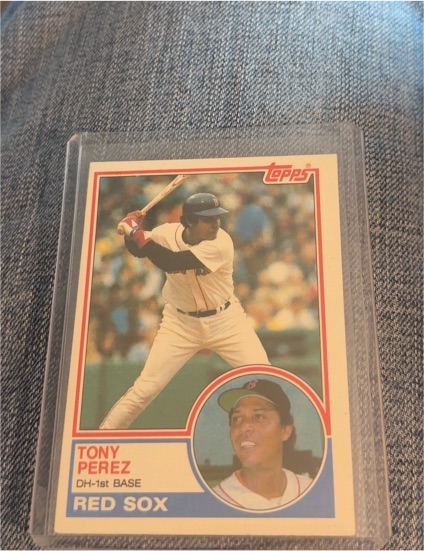 1983 Topps #715 Tony Perez — front