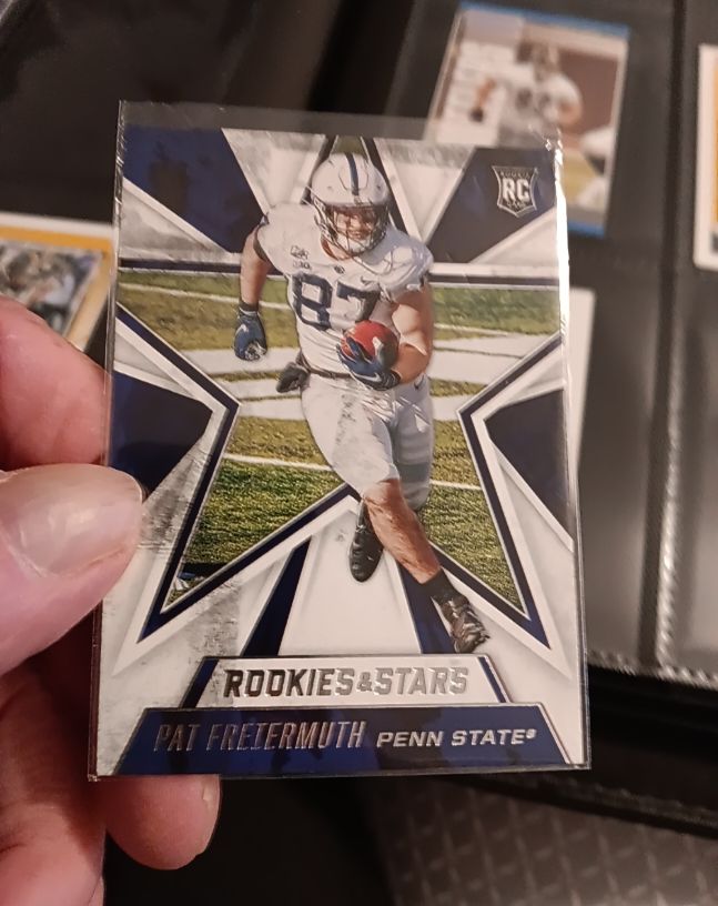 2021 Panini Chronicles Draft Picks Rookies & Stars #322 Pat Freiermuth — front