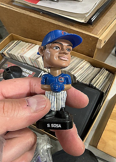 2002 Post Cereal Fotoball #21 Sammy Sosa Chicago Cubs Mini Bobblehead — front