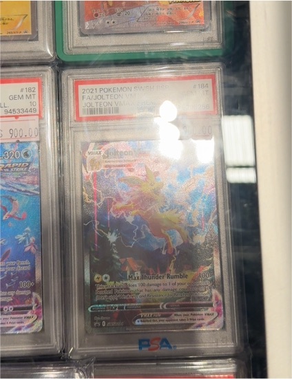 2021 Pokemon Sword & Shield #184 Jolteon VMAX — front