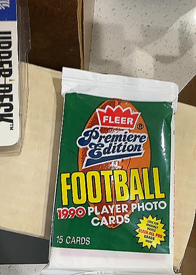 1990 Fleer Premiere Edition Football Player Photo Cards Pack — front