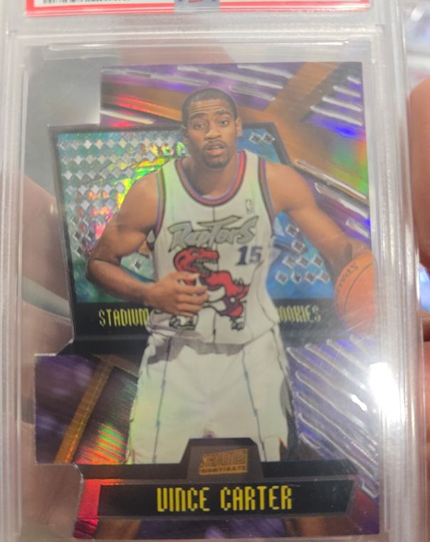 1998 Topps Stadium Club Triumvirate Luminous #T16C Vince Carter — front
