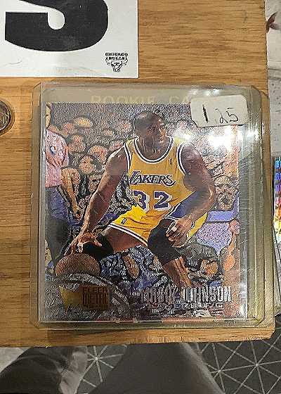 1995-96 Fleer Metal #161 Magic Johnson — front
