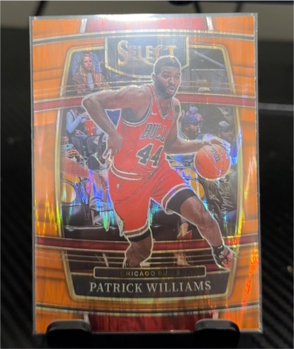 2021-22 Panini Select #4 Patrick Williams Orange Flash Prizm Chicago Bulls — front