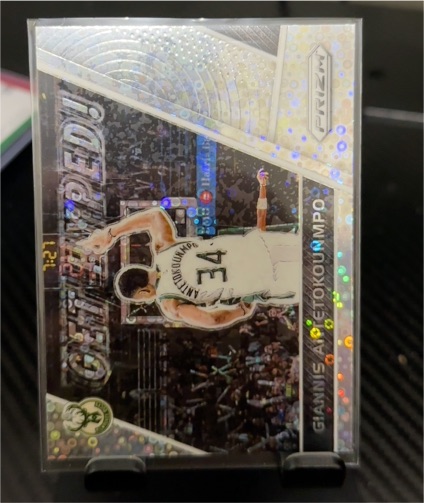 2017-18 Panini Prizm Get Hyped! #GH-GA Giannis Antetokounmpo — front