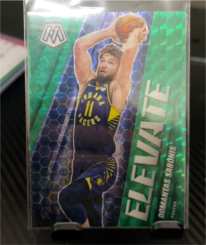 2020-21 Panini Mosaic #6 Domantas Sabonis Elevate Green Mosaic Prizm — front