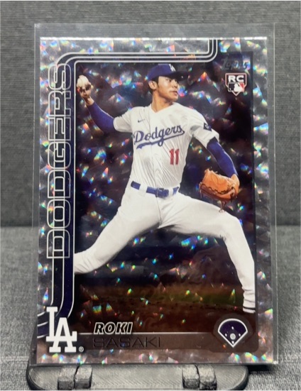 2025 Topps #558 Roki Sasaki — front