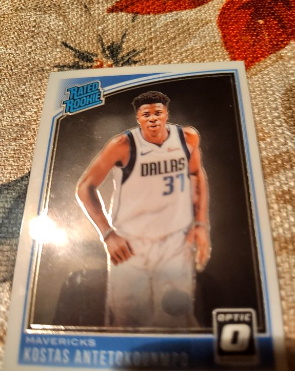 2018-19 Donruss Optic #37 Kostas Antetokounmpo — front