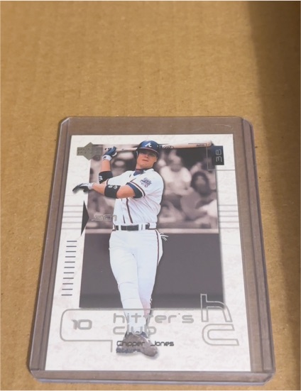 2000 Upper Deck Hitter's Club #8 Chipper Jones — front