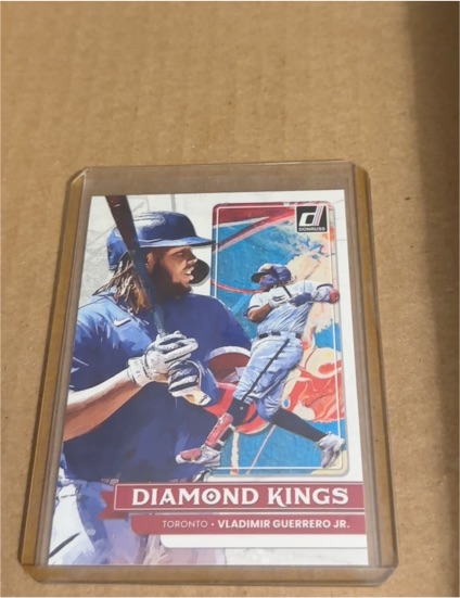 2022 Donruss Diamond Kings #4 Vladimir Guerrero Jr. — front