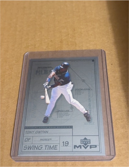 1999 Upper Deck MVP Swing Time #S4 Tony Gwynn — front