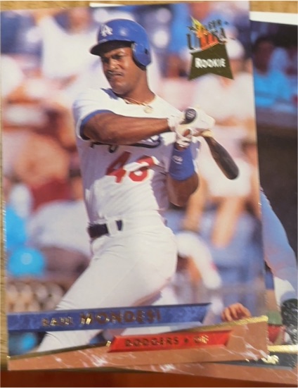 1993 Fleer Ultra #402 Raul Mondesi — front