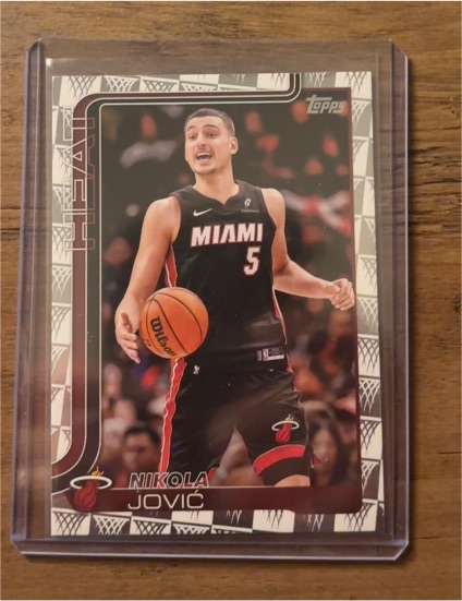 2025-26 Topps #76 Nikola Jovic — front
