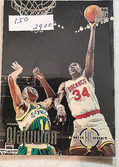 1993-94 Topps Stadium Club #64 Hakeem Olajuwon — front