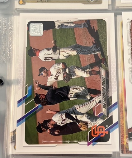2021 Topps #603 San Francisco Giants Team Card — front