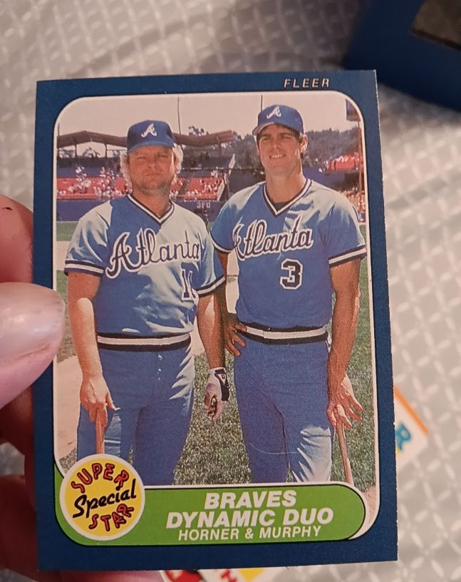 1986 Fleer #635 Braves Dynamic Duo Bob Horner Dale Murphy — front