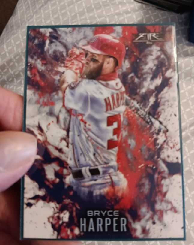 2016 Topps Update Fire #F3 Bryce Harper — front