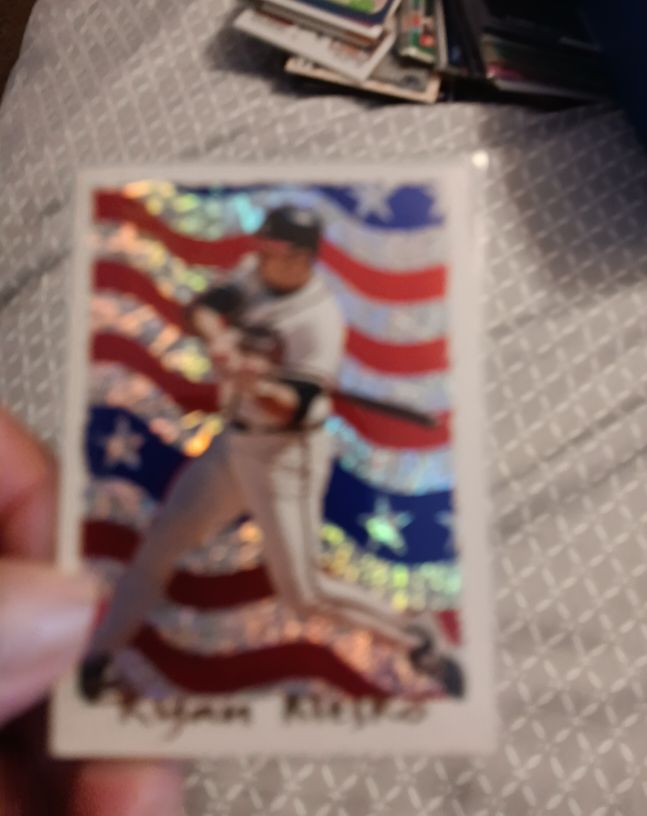 1995 Topps #6 Ryan Klesko Cyber Stats — front