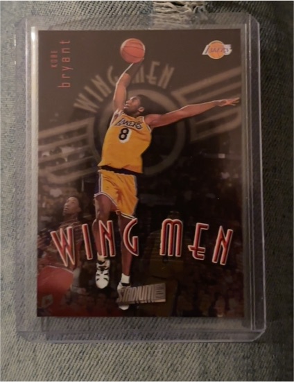 1998-99 Topps Stadium Club #W1 Kobe Bryant Wing Men — front