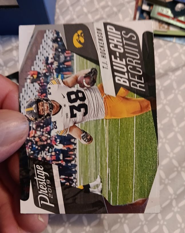 2019 Panini Prestige #BC-TH T.J. Hockenson Blue Chip Recruits — front