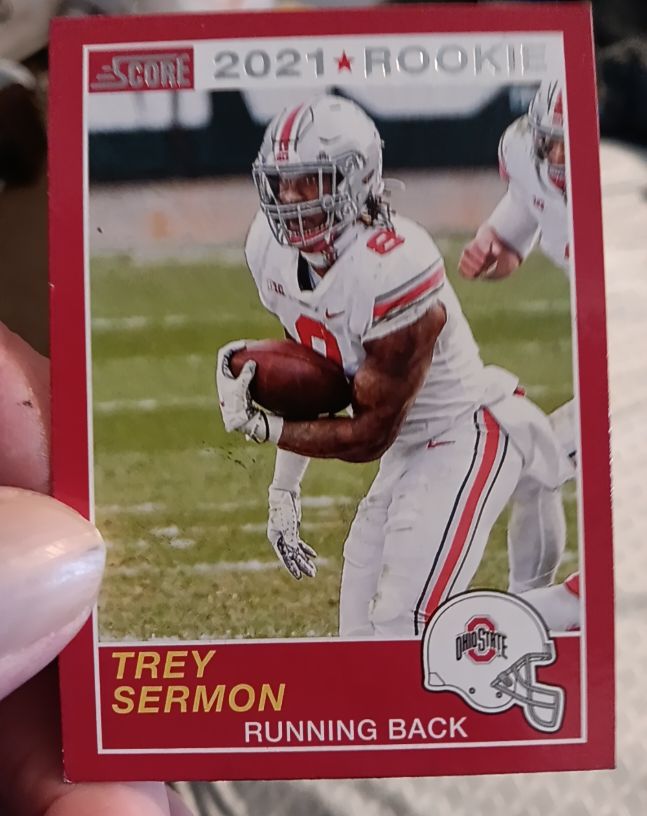 2021 Panini Chronicles Draft Picks Score Retro #55 Trey Sermon — front