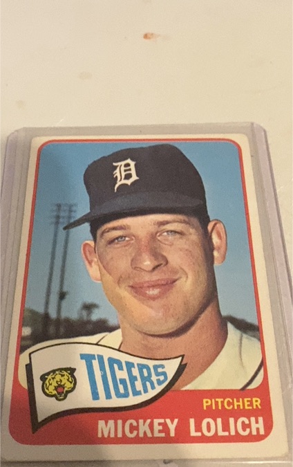 1965 Topps #335 Mickey Lolich — front