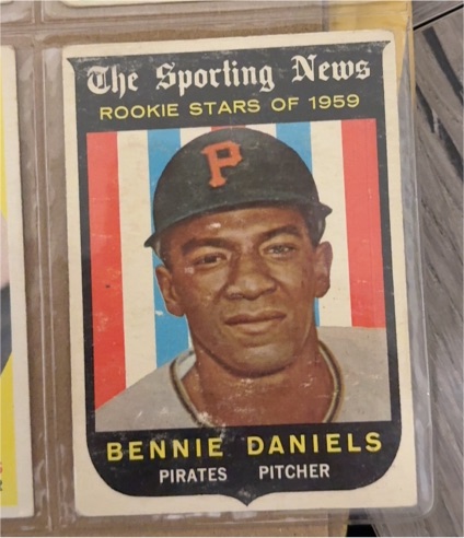 1959 Topps #122 Bennie Daniels — front