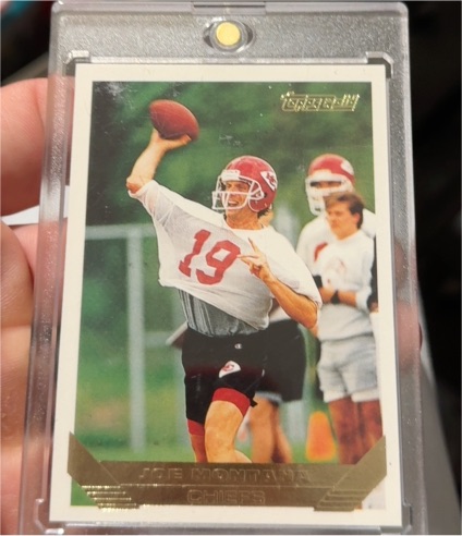 1993 Topps Gold #200 Joe Montana — front