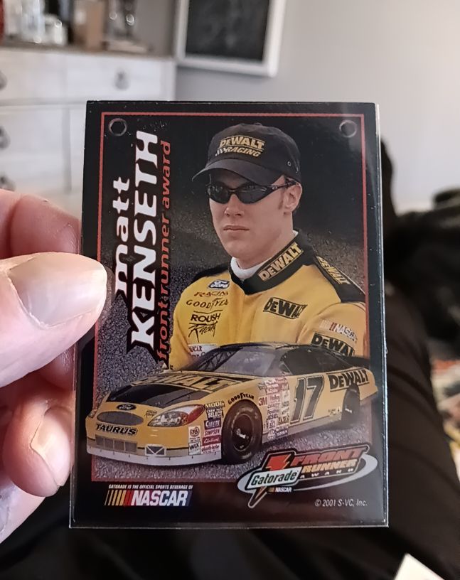 2001 Press Pass Gatorade Front Runner Award #2 Matt Kenseth — front