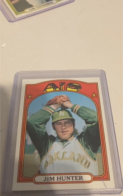 1972 Topps #330 Jim Hunter — front