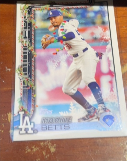 2025 Topps Holiday #H52 Mookie Betts — front