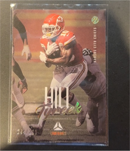 2021 Panini Luminance #48 Tyreek Hill — front