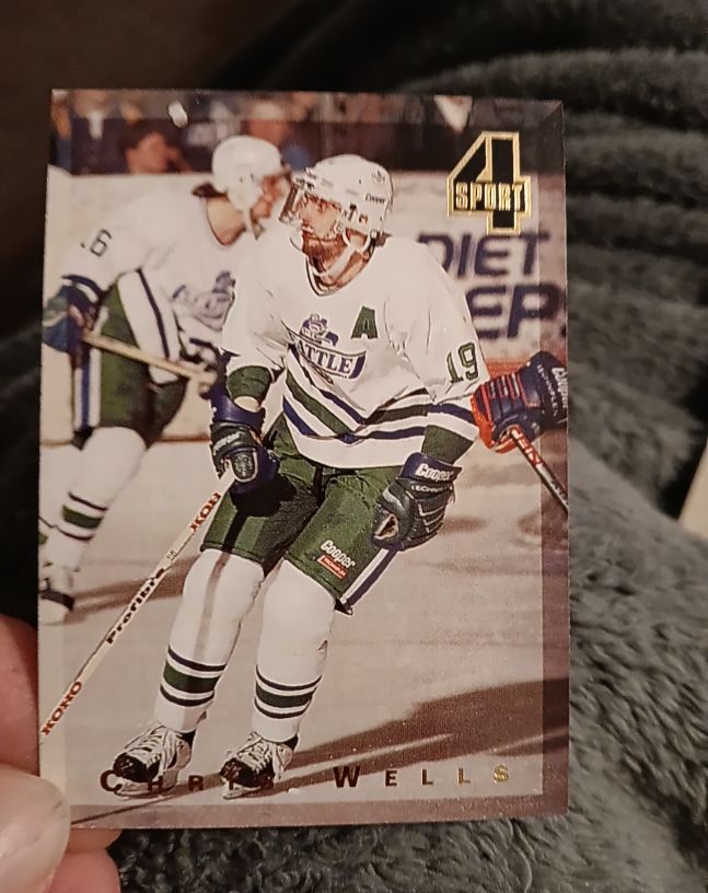 1994 Classic 4 Sport #137 Chris Wells — front