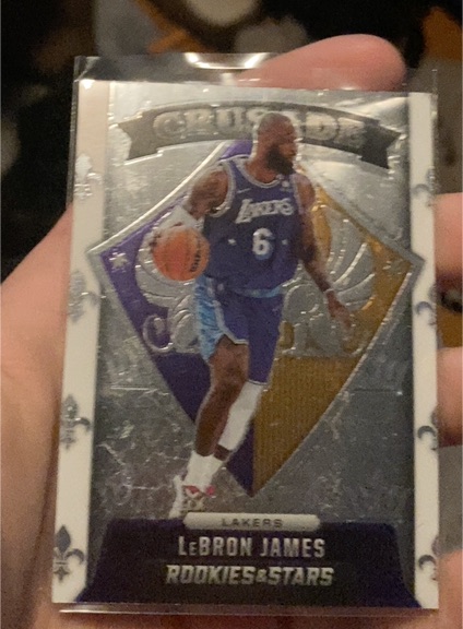 2021-22 Panini Chronicles #630 LeBron James — front
