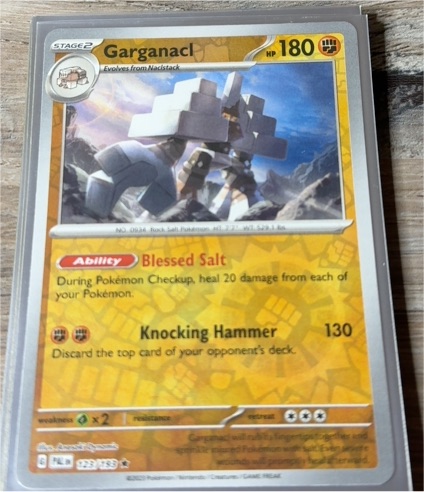 2023 Pokémon Scarlet & Violet Paldea Evolved #123 Garganacl — front