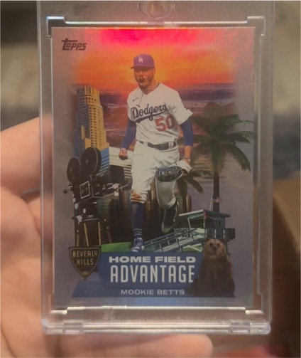 2022 Topps Series 1 Home Field Advantage #HA-8 Mookie Betts — front