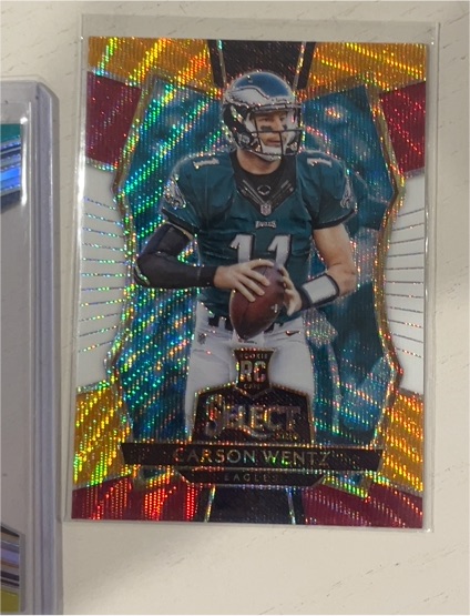 2016 Panini Select #135 Carson Wentz Rookie — front